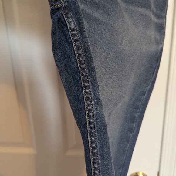 Levi's PREMIUM Denim Sample - 34 x 31 - NWOT | Stonewash | Mid Rise - Picture 7 of 7